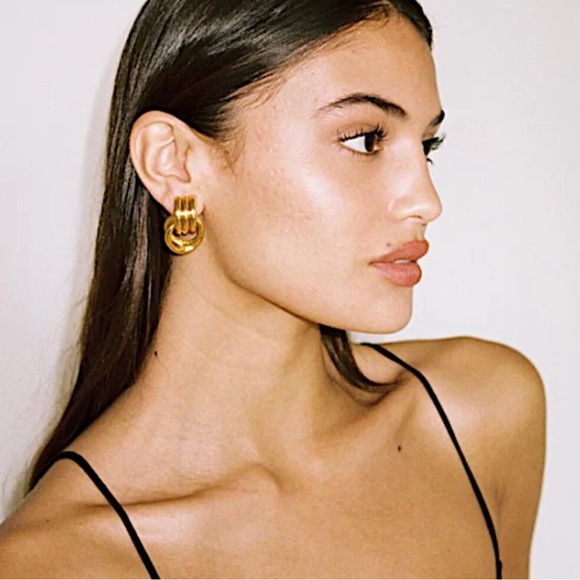 Gold Double Knot Hoops - Picture 4 of 12